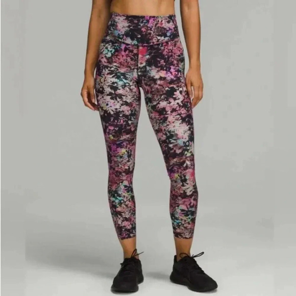 Lululemon Base Pace Tight Leggings Pant High Rise Stencil Blossom Red Size 12 - Picture 6 of 9